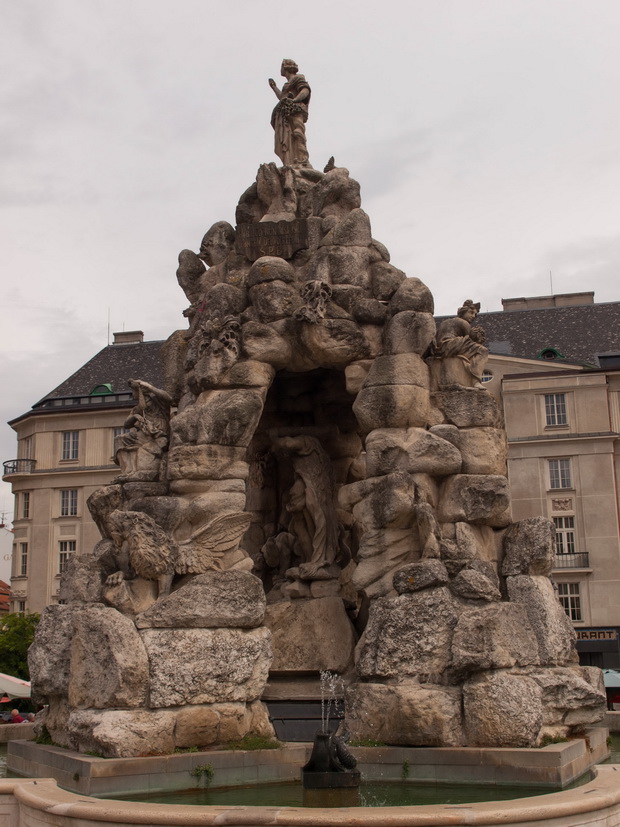 Brno, Parnas fountain