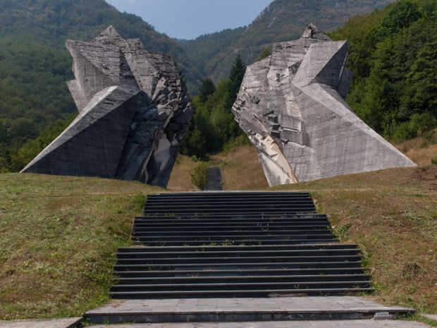 Sutjeska monument