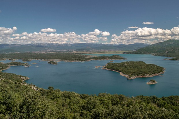 Slansko Jezero lake, Montenegro