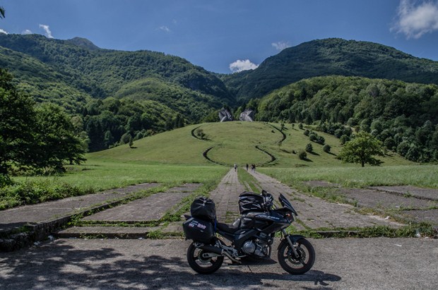 Sutjeska monument