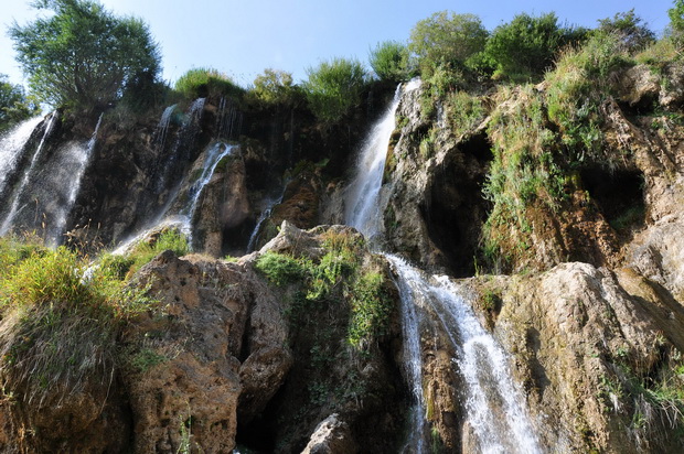 Girlevik Waterfalls