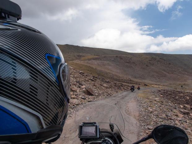 Road to Lake Kari