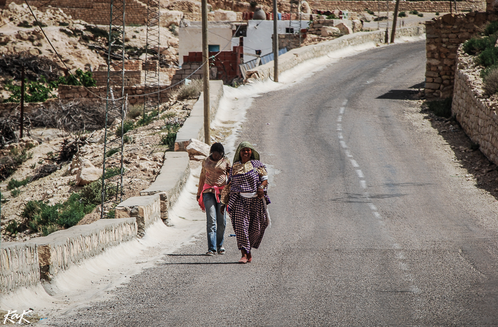 women in Toujane Tunisia