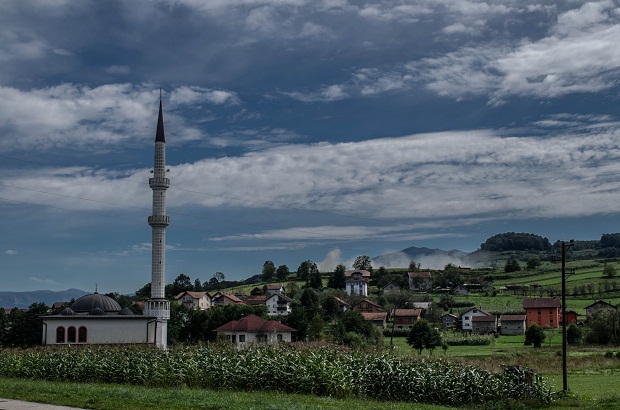 Road to Bihac