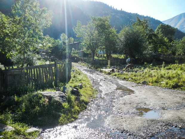 Road to Mazeri, Georgia