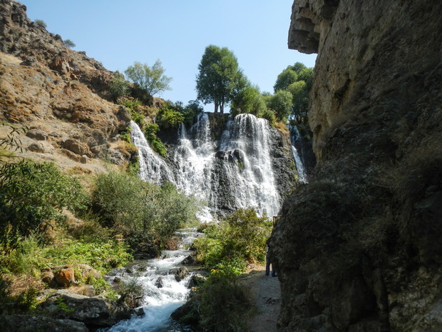 Shaqi waterfall