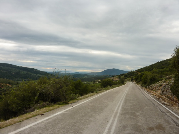 Road to Sagiada