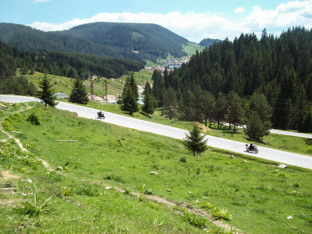 Kovachevitsa-Dospat road