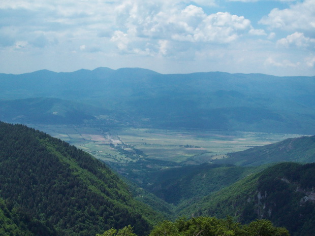 View from Beklemeto Pass