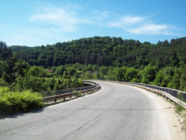 Veligrant-Sarnitsa-Dospat road