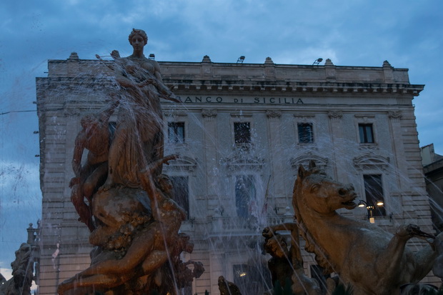 Artemis fountain, Ortygia, Syracuse