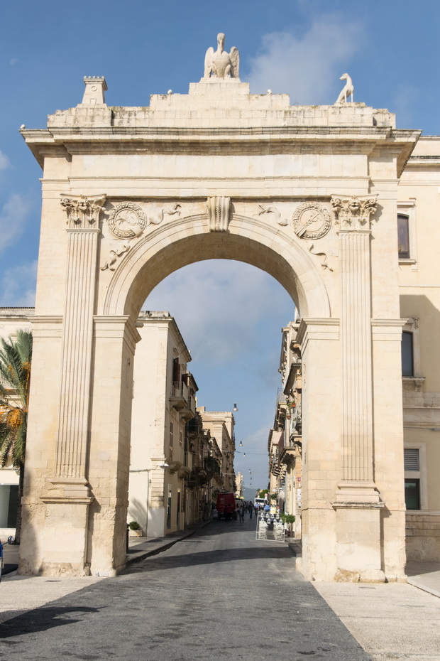 Porta Reale, Noto