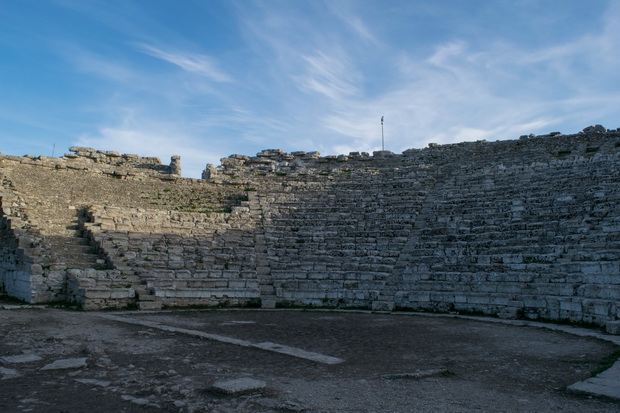 Segesta theater