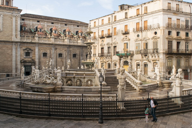 Palermo, Piazza Pretoria