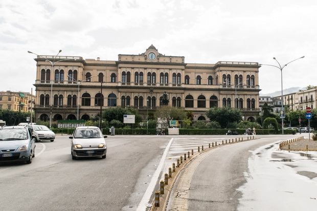 Palermo, Julius Caesar square