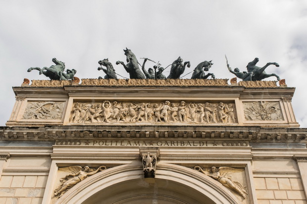 Palermo, Politeama theatre