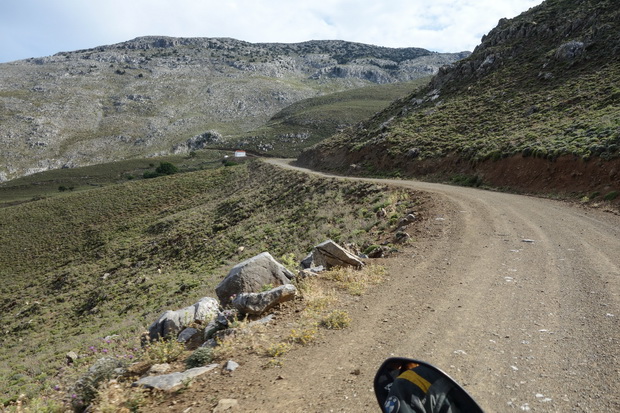 Road from Ethia to Kapetaniana