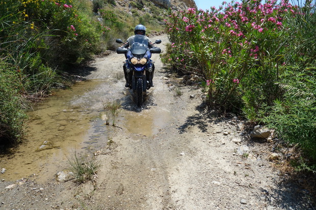 Unpaved road from Souda to Fragokastelo