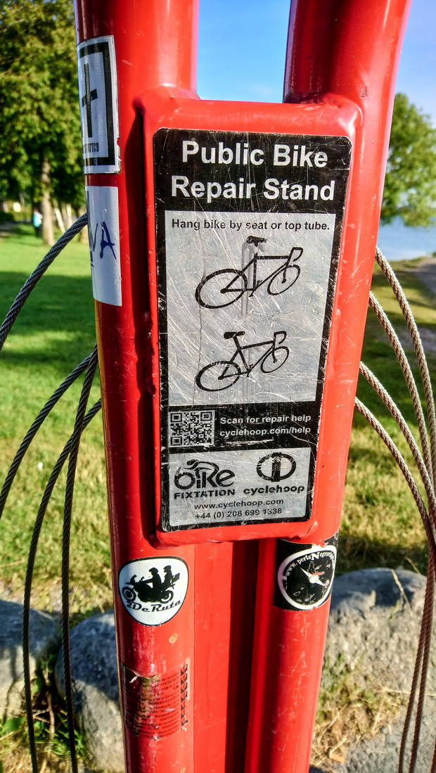 Public bike repair stand, Norway